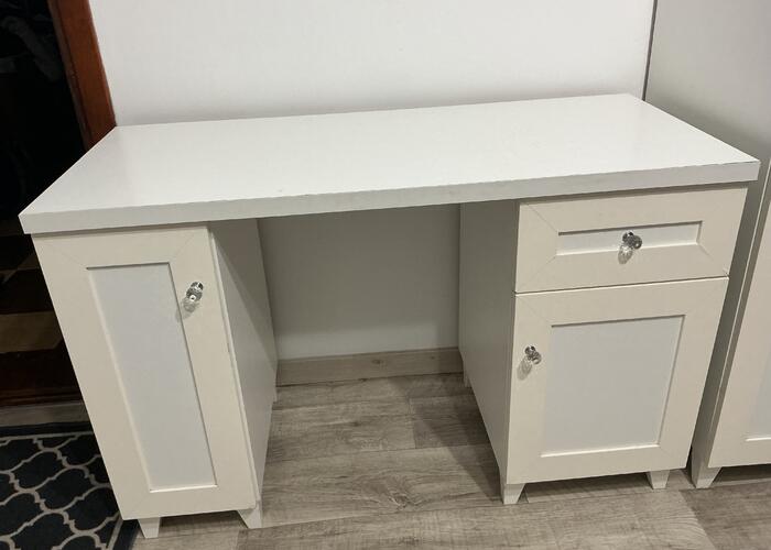 Grajewo ogłoszenia: Witam sprzedam biurko MAJORKA (BODZIO MEBLE)  w kolorze białym,...